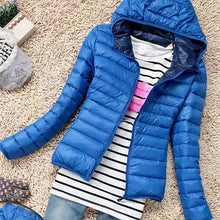Load image into Gallery viewer, New 2017 Fashion Ladies Down Short Design Coat Winter Cotton-padded Jacket Women Slim Solid Zipper Outerwear DF-081