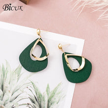 Load image into Gallery viewer, BICUX Vintage Acrylic Statement Drop Earrings for Women 2019 Fashion Jewelry Korean Metal Geometric Gold Hanging Dangle Earring
